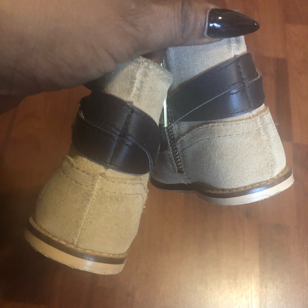 JANIE AND JACK SUEDE BOOTIE - Picture 6 of 8